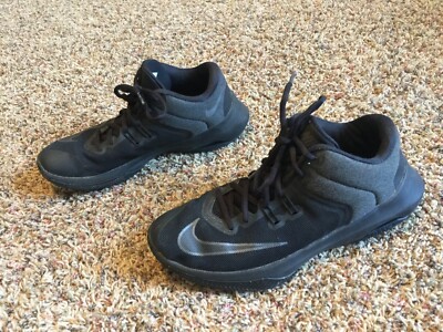 men's air versitile ii basketball shoe