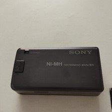 Sony MD Player Battery Charger Ni-MH Model BC-9HE 100VAC 1.2VDC Usa Socket