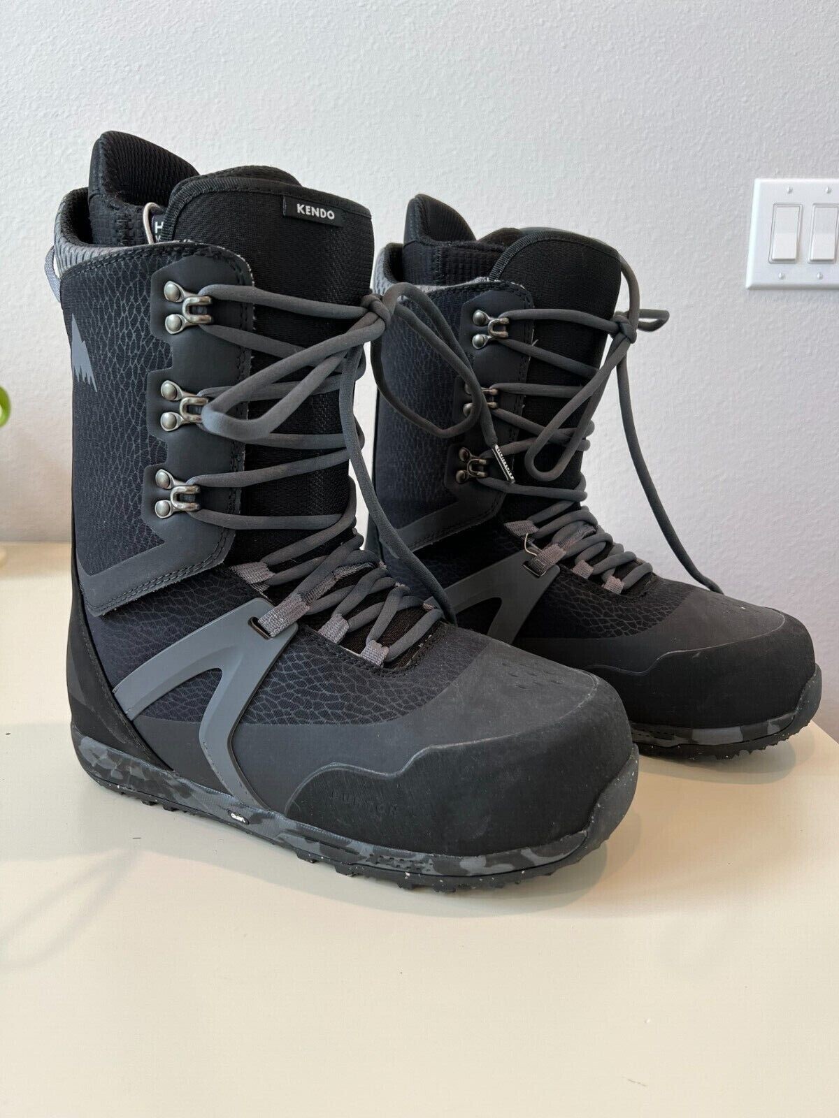 10.5 mens snowboard boots