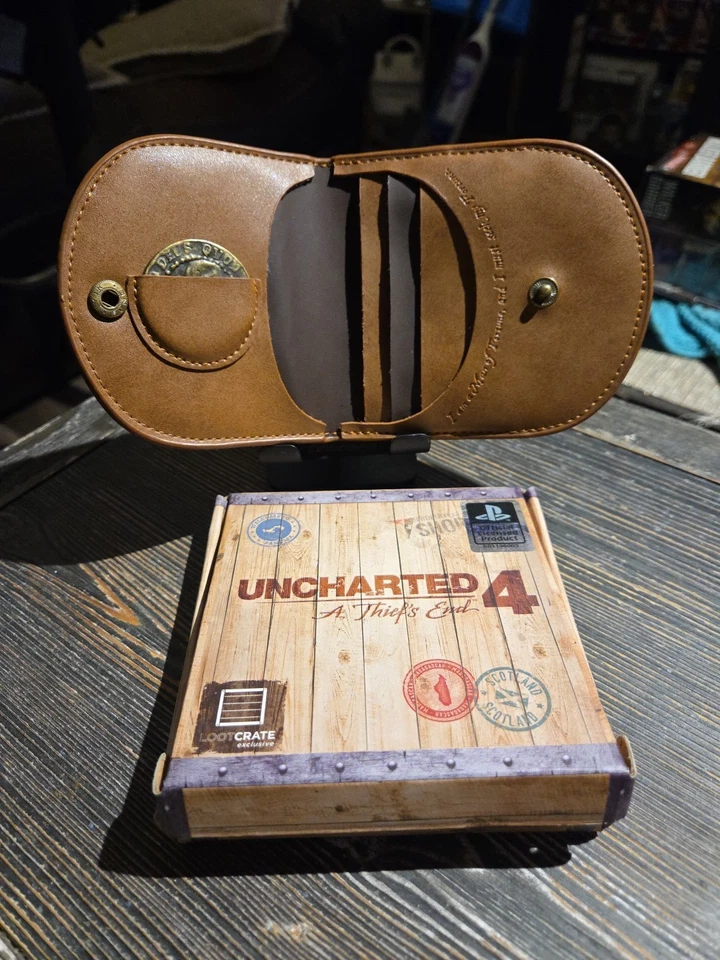 Uncharted 4: El Desenlace del Ladrón Billetera Doble Plegable Caja de Botín Exclusiva Foto 4 de 4