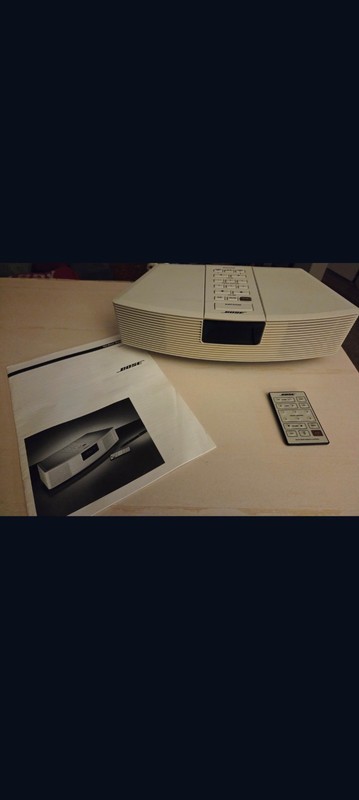 BOSE OG White AWR1-1W AM/FM Wave Radio. w/Remote & Manual. 