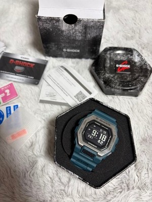 CASIO G-SHOCK GBX-100-2DR G-LIDE Bluetooth Uhr