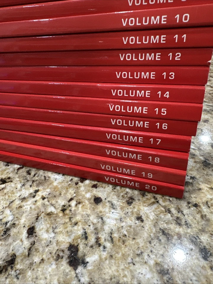 Lot Volumes 1-20 WINGS OF FAME Classic Combat Aircraft Military Aviation Series - Image 3 of 4