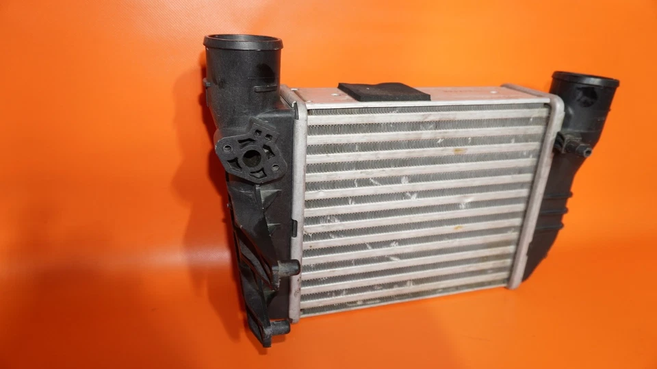 Intercooler AUDI A4 1999 2000 2001 058145805B OEM Foto 3 de 4