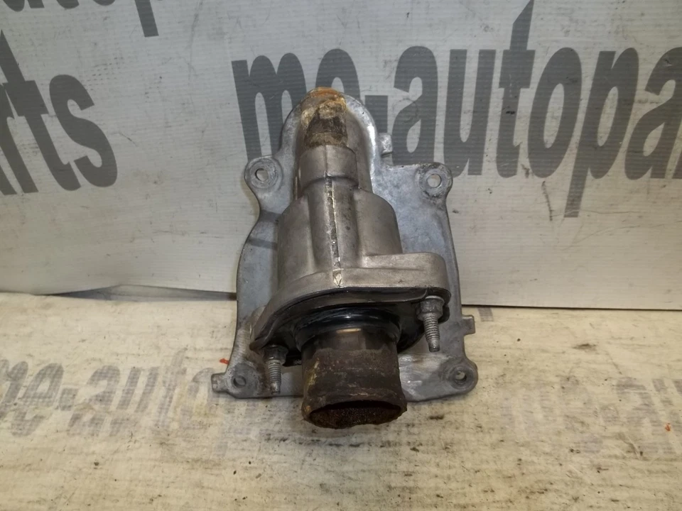 93-05 Cadillac Deville Eldorado Seville Engine Water Pump Thermostat Housing - Image 3 of 4