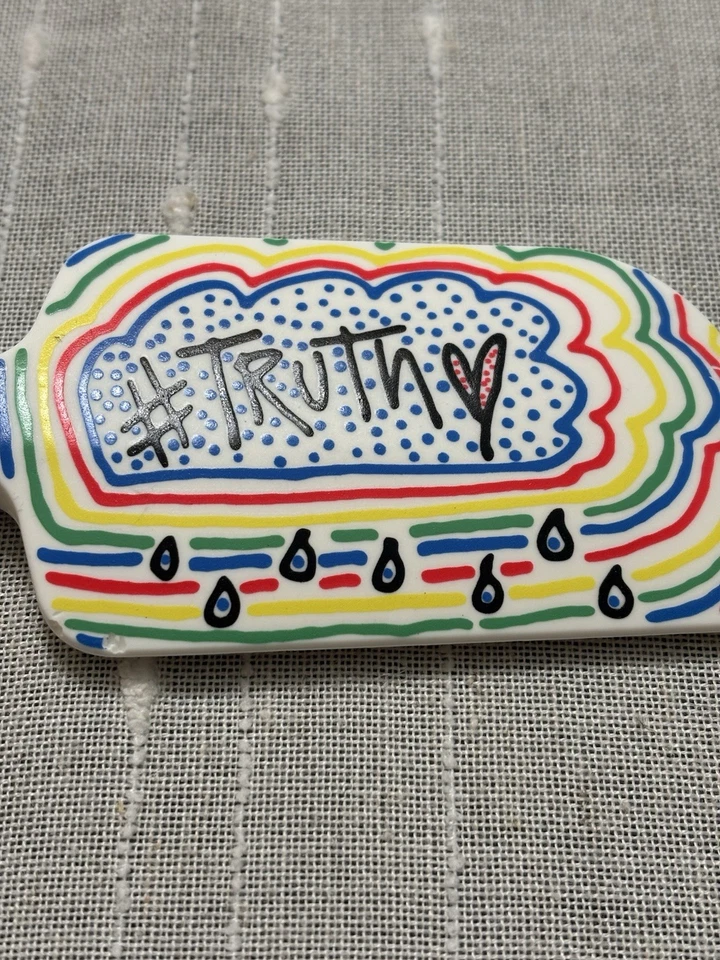 Williams Sonoma No Kid Hungry Gwen Stefani Silicone Spatula Wooden 12.5 Inch - Image 3 of 4