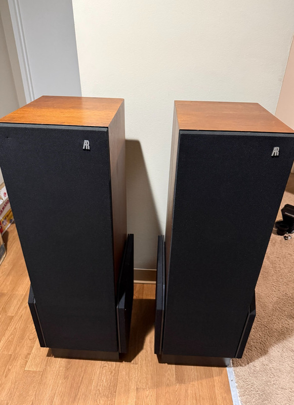 Rare Acoustic Research AR90 Legendary Vintage Hi-Fi Speakers Fully Functional