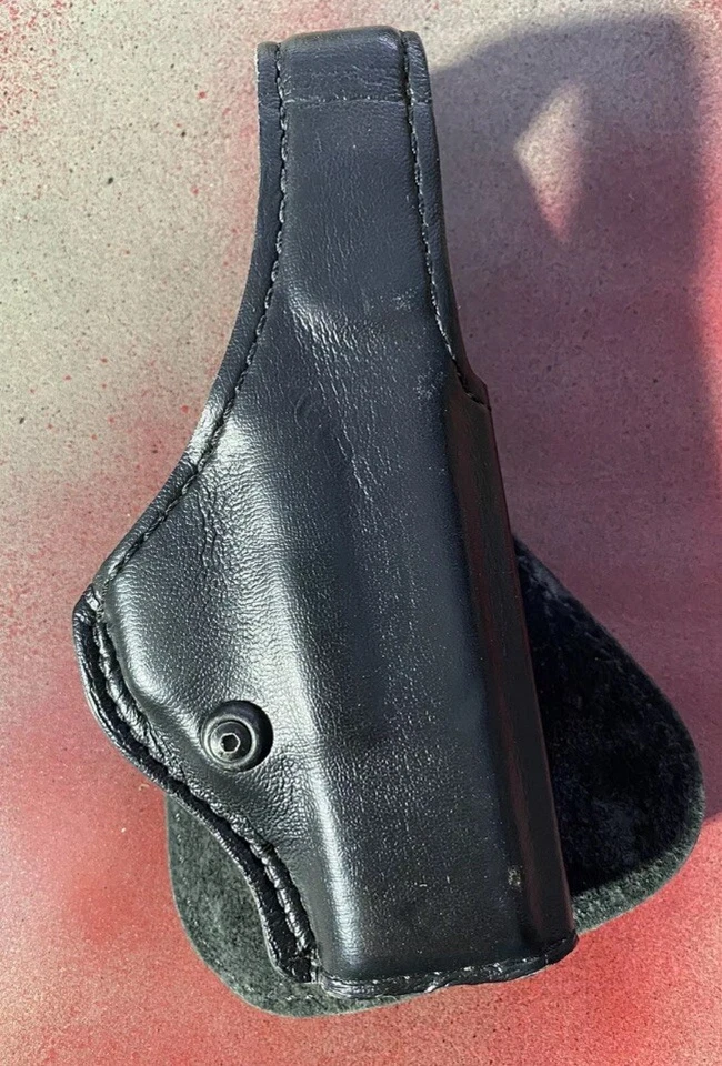 Safariland 528-83 Glock 19 23 Black Leather Concealment Holster RH - Image 2 of 4