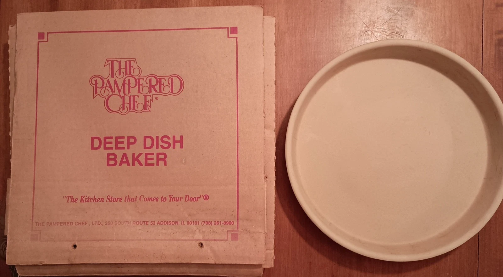 The Pampered Chef Round Deep Dish Baker Stoneware 11.5" Pizza Pan 115