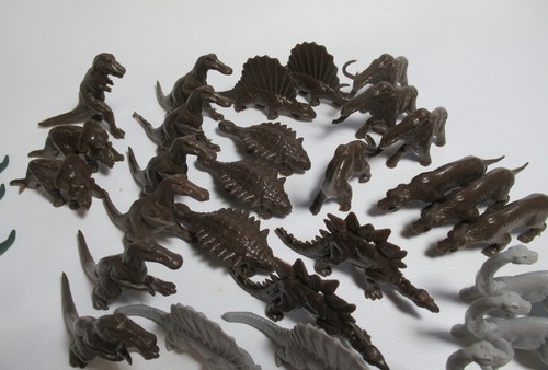 MPC Dinosaurs Plastic Vintage Prehistoric Figures Lot of 44, Gray Green, & Brown - Picture 3 of 8