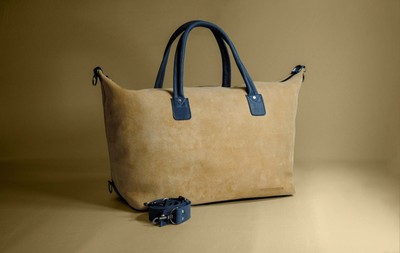 Ledertasche aus echtem Veloursleder?Handarbeit, nachhaltig, chemiefrei WEEKENDER