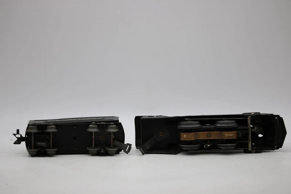 MARX TIN LOCOMOTIVE #898 & NEW YORK CENTRAL TIN LITHO TENDER O Gauge 1:48 Scale - Image 2 of 4