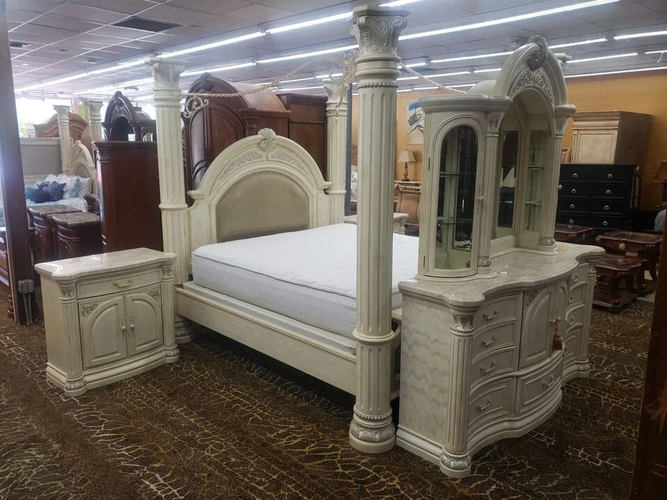 AICO by Michael Amini Monte Carlo Silver Snow 5PC king size bedroom set - Image 2 of 4