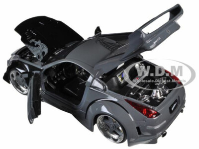 D.K.'S NISSAN 350Z GRAY & BLACK FAST & FURIOUS 1/24 DIECAST MODEL