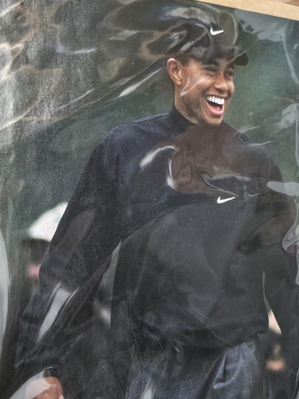 Tiger Woods Collectible Nike Magazine print ad Laughing Sleeved 8x10 Vintage