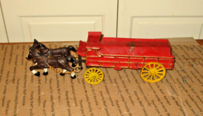 Antique Cast Iron HORSE DRAWN BEER WAGON w/ 2 Brown Clydesdale Horses  GUC
