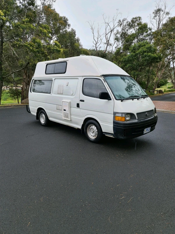 toyota hiace high top