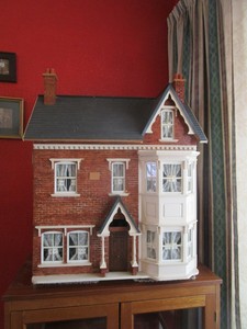 victorian dolls house dolls