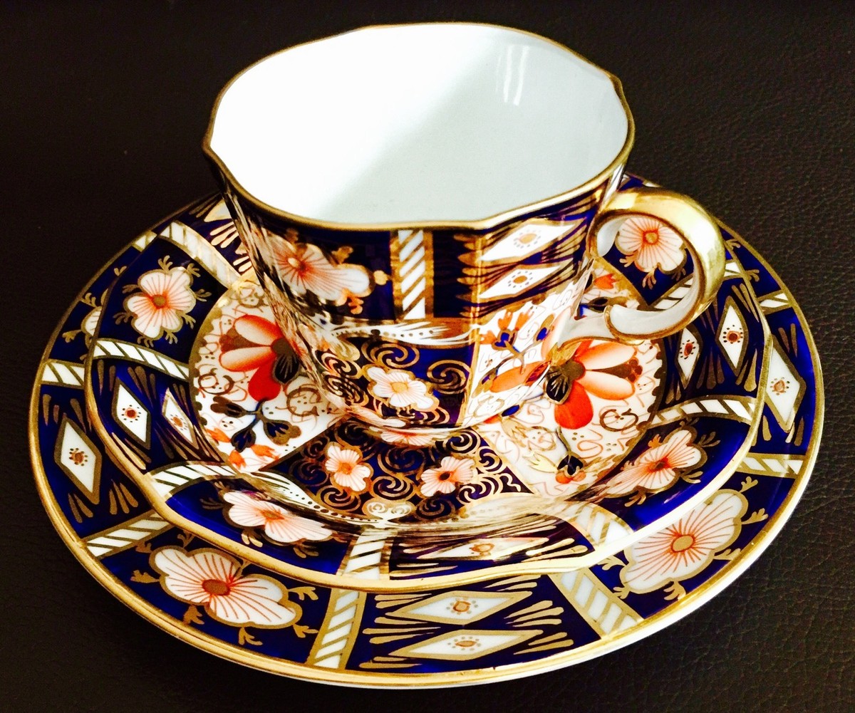 Antique (1918) Royal Crown Derby Fine Bone China “Imari” Cup