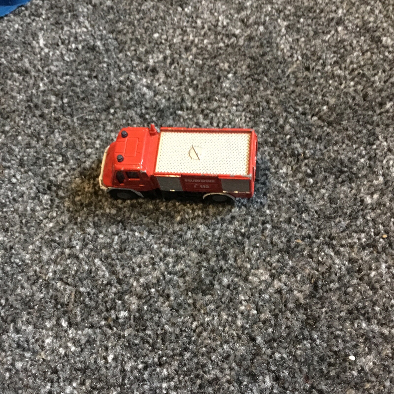 Picture 1 of 2