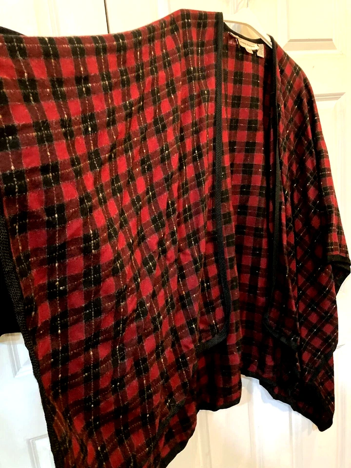 Vtg Anne Klein II Poncho Cape Shawl Wool blend Red & Black  Plaid Retro Glam O/S - Image 4 of 4