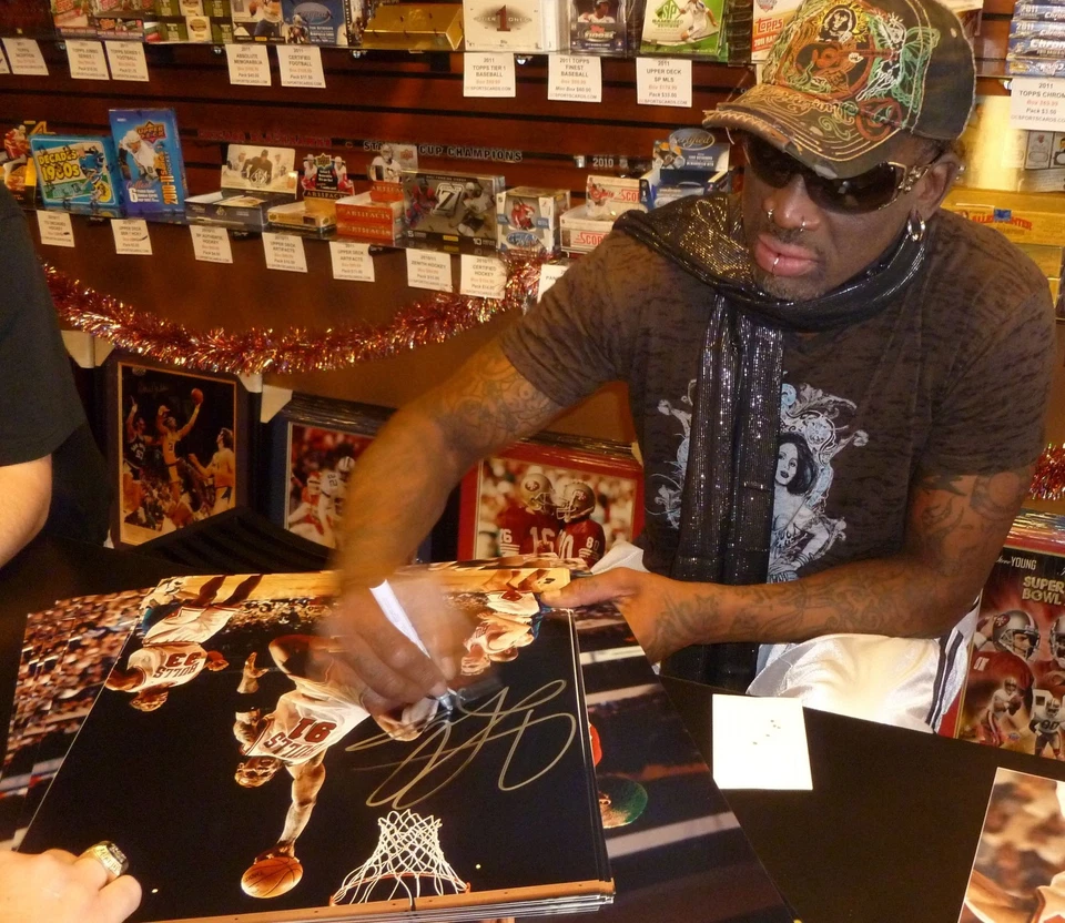 Dennis Rodman Signed Bulls Basketball 16x20 Photo PSA/DNA COA NBA Picture Auto'd - Image 3 of 4