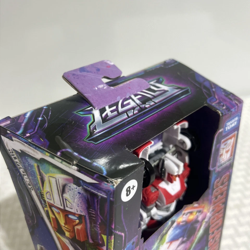 Autobot Minerva Transformers Legacy 2022 Hasbro Action Figure NEW SEALED - Image 3 of 4