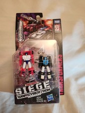Transformers SIEGE Red Heat Stakeout War for Cybertron Micromaster Rescue Patrol