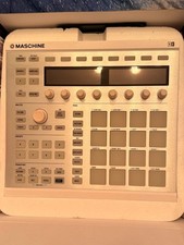 Native Instruments MASCHINE MK2 Groove 16-Pad Sequencer White W/ DESKTOP STAND 