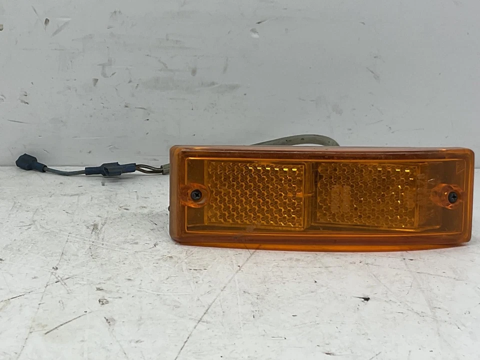 Luz de señalización lateral izquierda o derecha Porsche 911 1974-1989 91163141100 92643 Foto 2 de 3