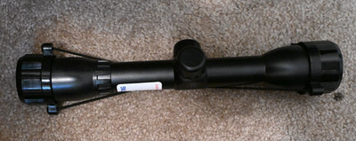 Center Point 4x32 rifle/hunting scope