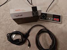 Nintendo Entertainment System CLV-001 Original Console Bundle