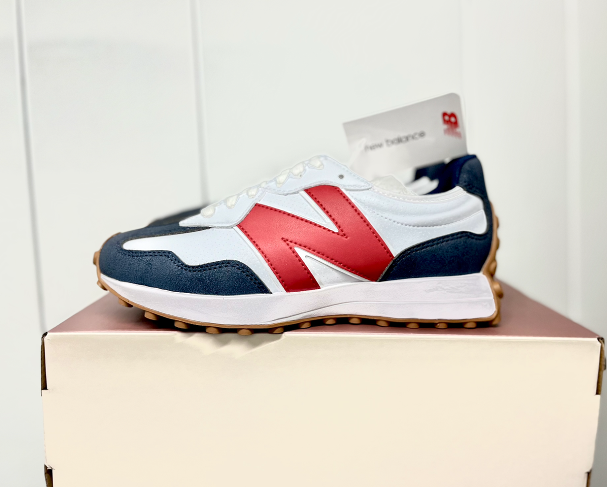【最終値引き】new balance キャディバッグ ホワイト/ネイビー/レッド 最終値引き】new balance キャディバッグ ホワイト/ネイビー/レッド