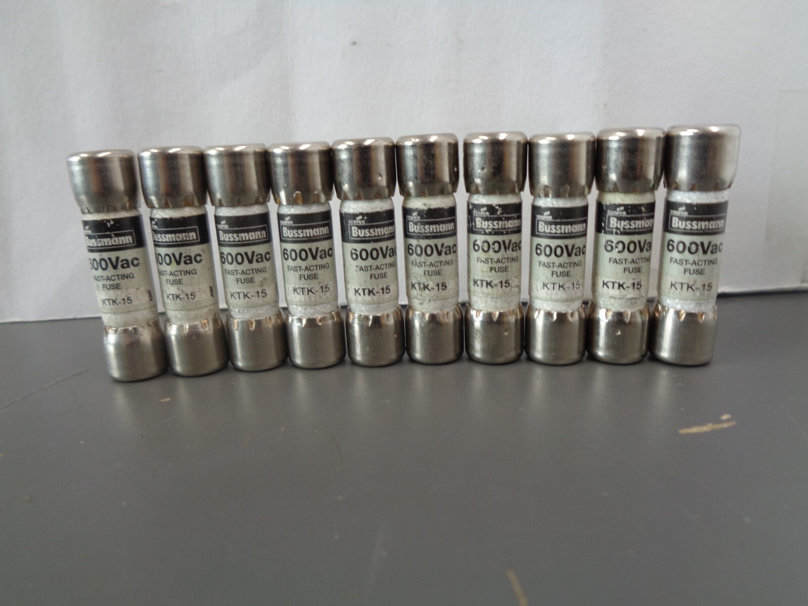 KTK-15 Fast Acting Fuse 15 Amp 600 Volt - Fast Shipping KTK-15 Fast Acting Fuse 15 Amp 600 Volt - Fast Shipping