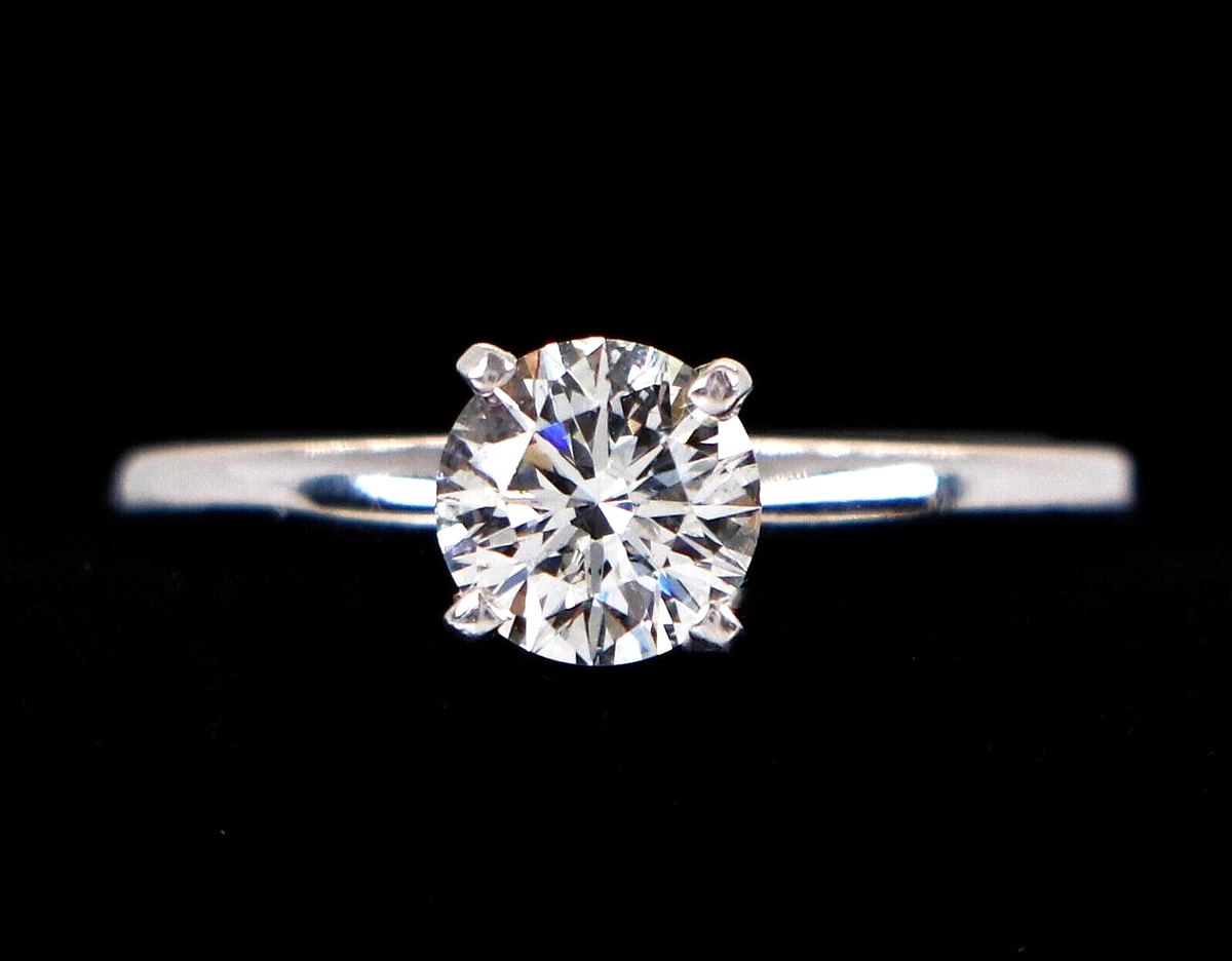 シムシメール　leopard right White gold left 希少 $6500 The Leo Diamond 14k White Gold PLAT 0.76ct E SI2 Solitaire
