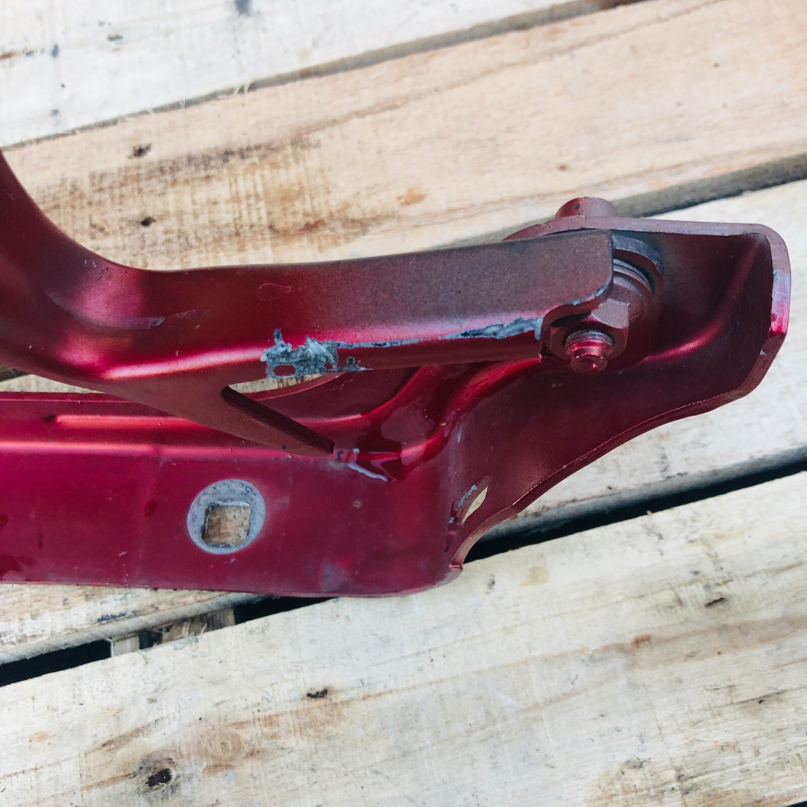 2014 - 2017 Maserati Ghibli Hood Hinge Bonnet Right OEM