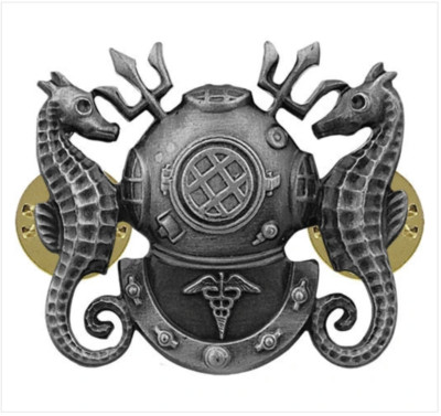 GENUINE U.S. NAVY BADGE: DIVING MEDICAL TECHNICIAN - REGULATION SIZE