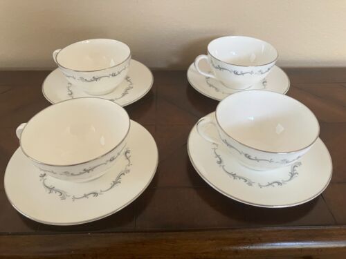 Royal Doulton CORONET English Bone China 4 Coffee Cups and Saucers (HOW-35A)