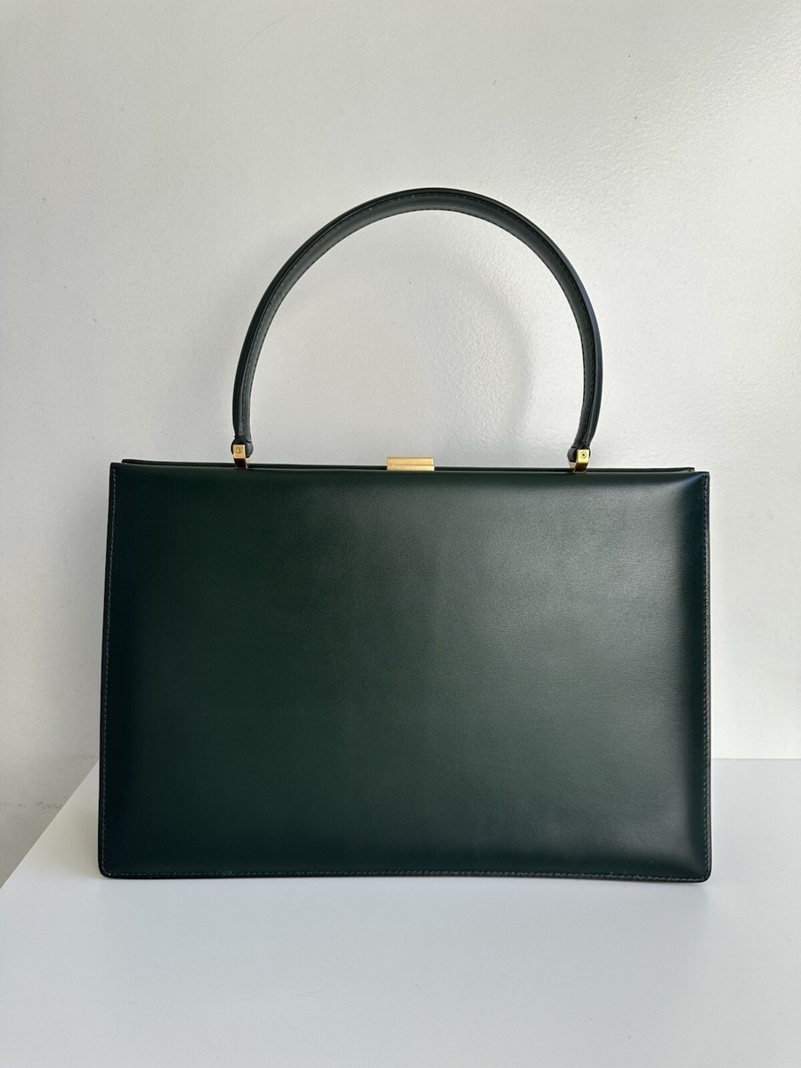 u　CÉLINE セリーヌ　グリーンレザーハンドバッグ　クラスプ Celine Medium Clasp Bag Handbag Green Smooth Leather Gold Hardware