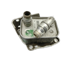 Ölkühler für BMW E81 1er 118i LCI 07-13 2,0i 90KW 17217529499 7529499 B8316000