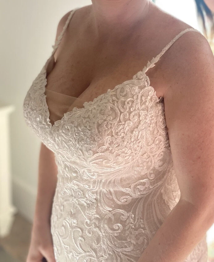 Vestido de novia Rebecca Ingram marfil sobre rubor suave (talla 12) Foto 4 de 4