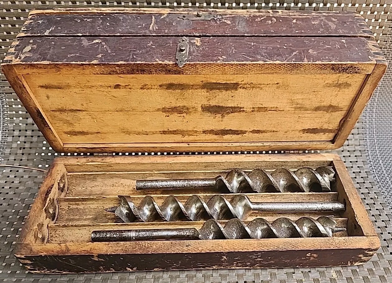 Picture 4 of 9