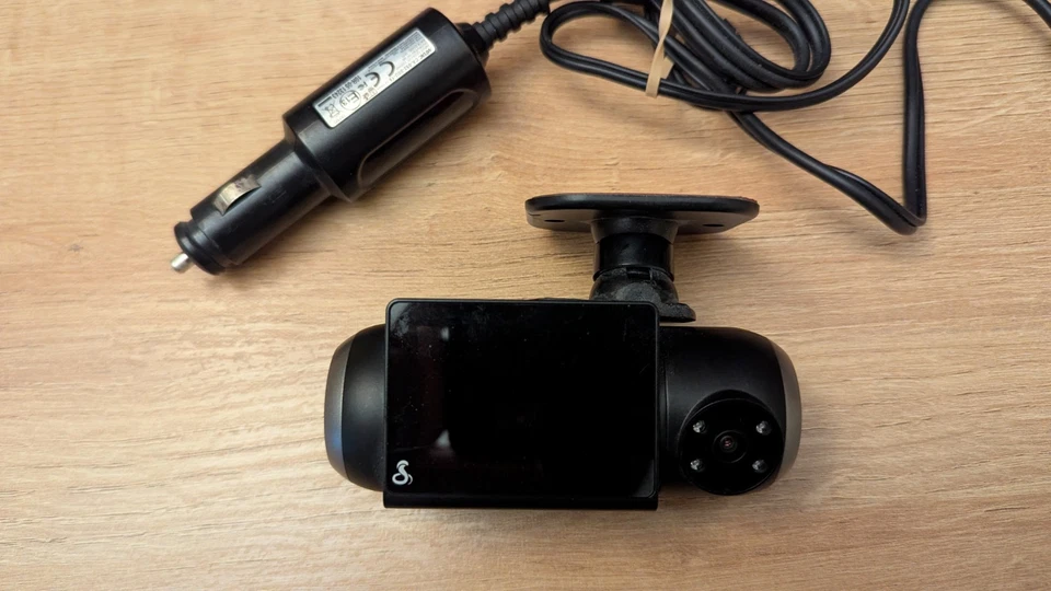 Cámara inteligente de tablero Cobra SC201 de doble vista - negra Foto 2 de 4