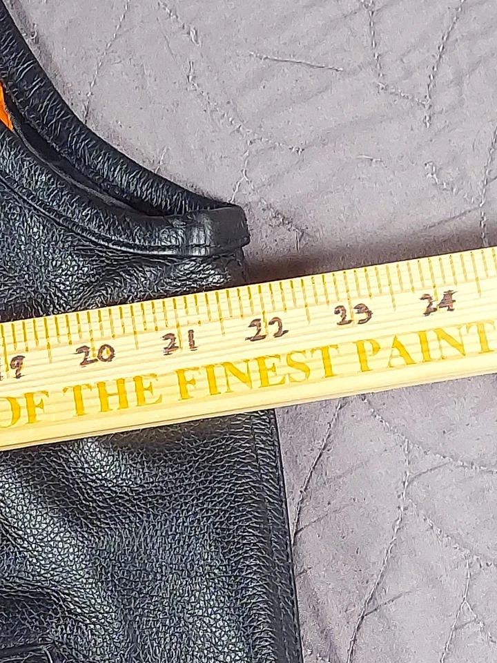 Milwaukee Leather Vest Mens Large LKM3720 Club Style Harley Concealed Pockets - Image 4 of 4