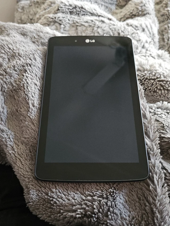 Tablet LG G Pad LG-410 16GB Negra Probada Funciona Excelente Foto 2 de 4