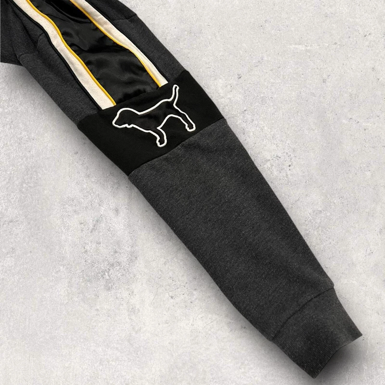 UNDERCOVER Felpa con cappuccio Victoria's Secret ROSA Sherpa logo cane stampa grande