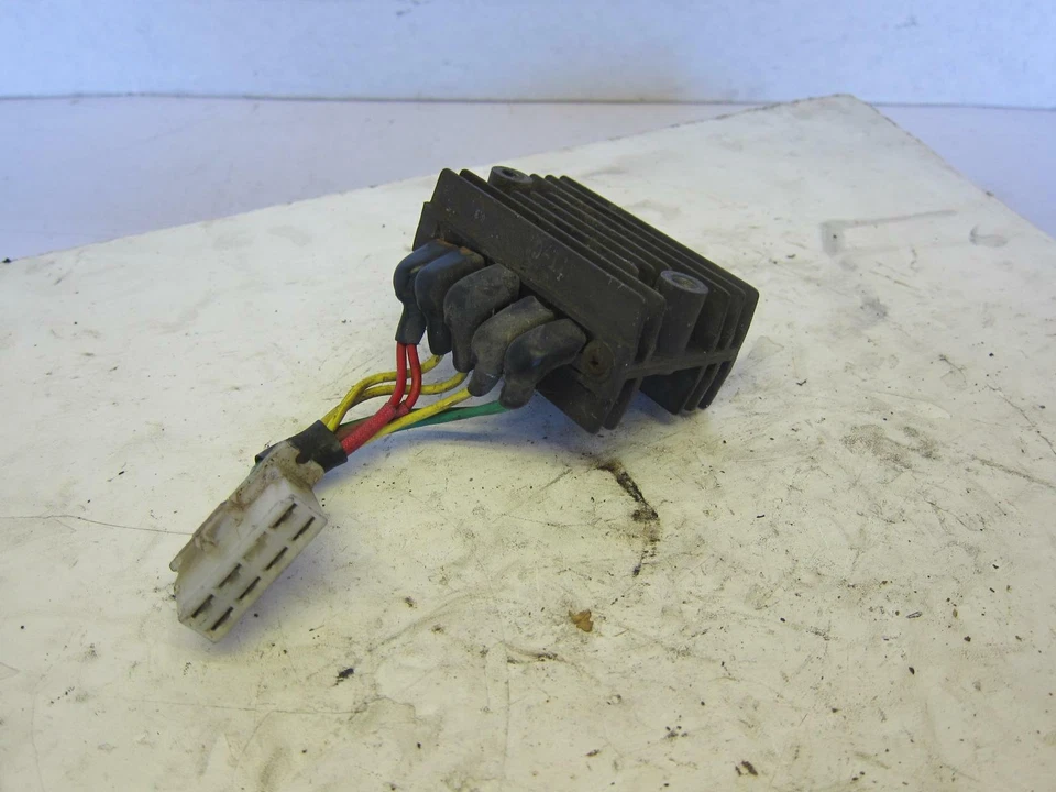 Honda Goldwing 1000 GL1000 1977 OEM RECTIFICADOR REGULADOR DE VOLTAJE Foto 4 de 4