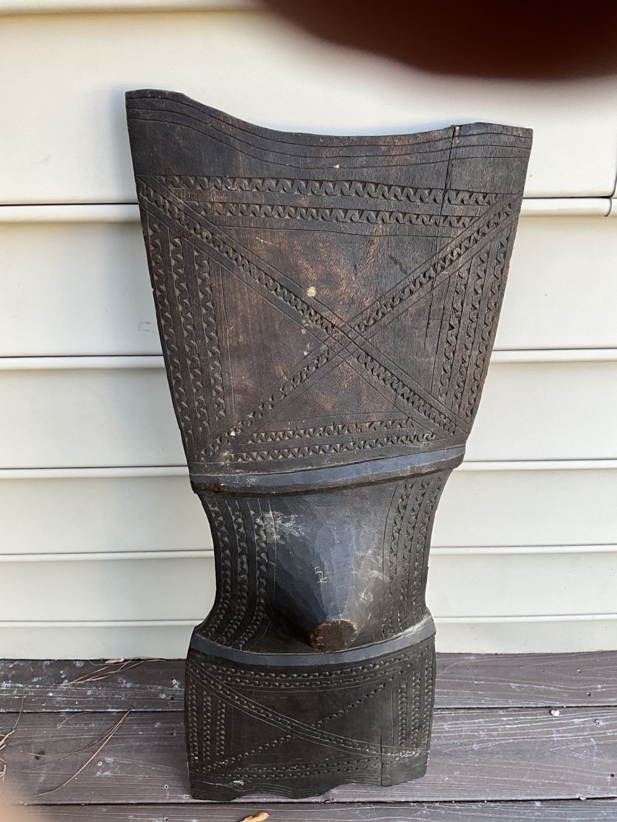 IFUGAO /  IGOROT SHIELD