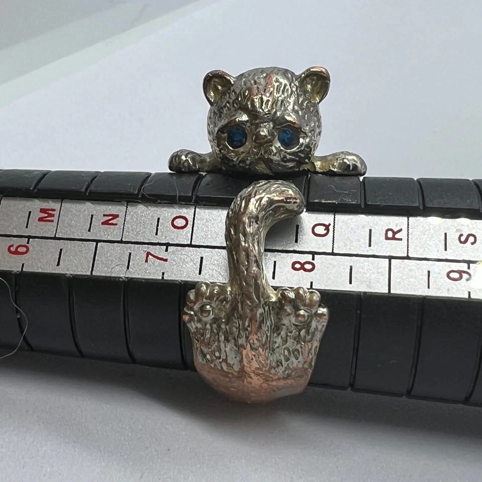 Anillo Gato Ajustable “Ojos de Cristal Azul” Usado Plata de Ley Sobre Cobre Talla 8 Foto 2 de 4