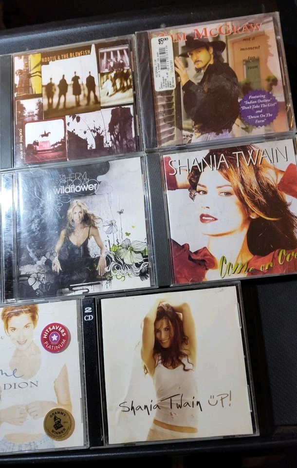 Country CD Lot. Sheryl Crow Shania Twain Tim McGraw Hootie and The Blowfish. VG - Image 3 of 4